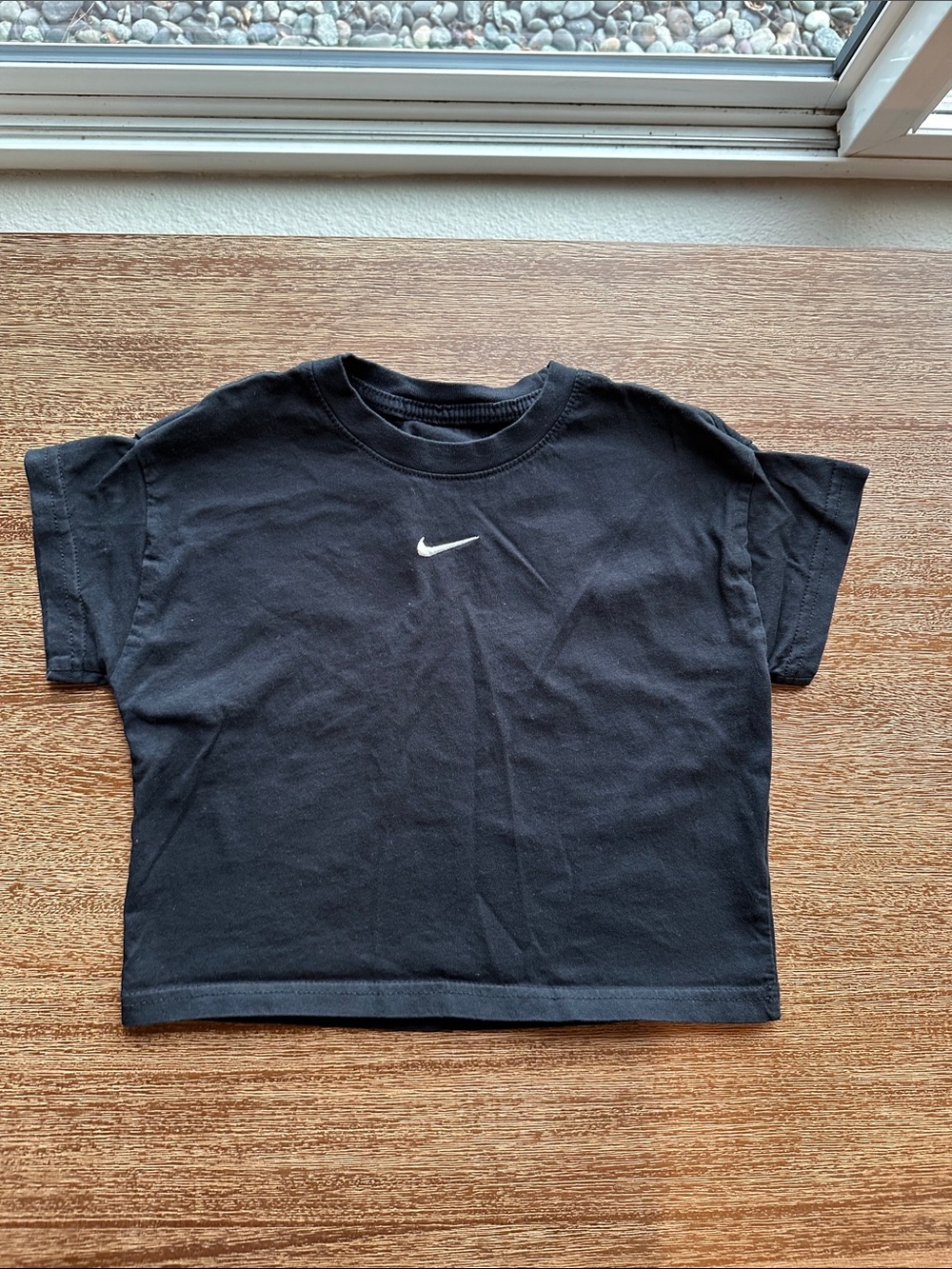 EUC XS Girls Nike Kids Black Swoosh T-Shirt